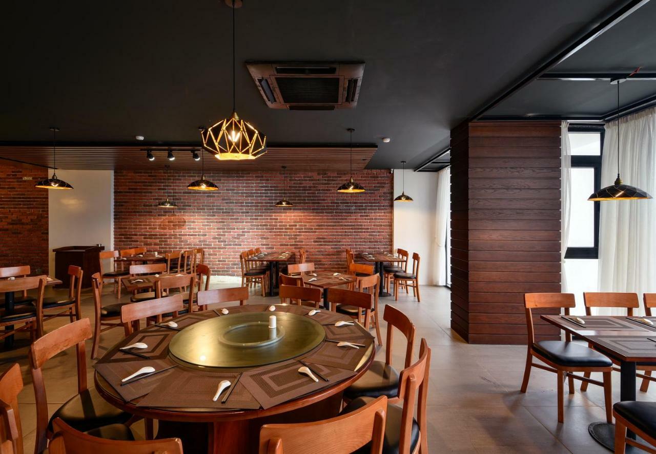 The Marron Hotel Thanh Hoa Exterior photo