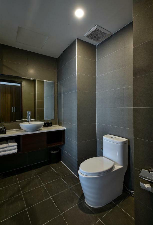 The Marron Hotel Thanh Hoa Exterior photo